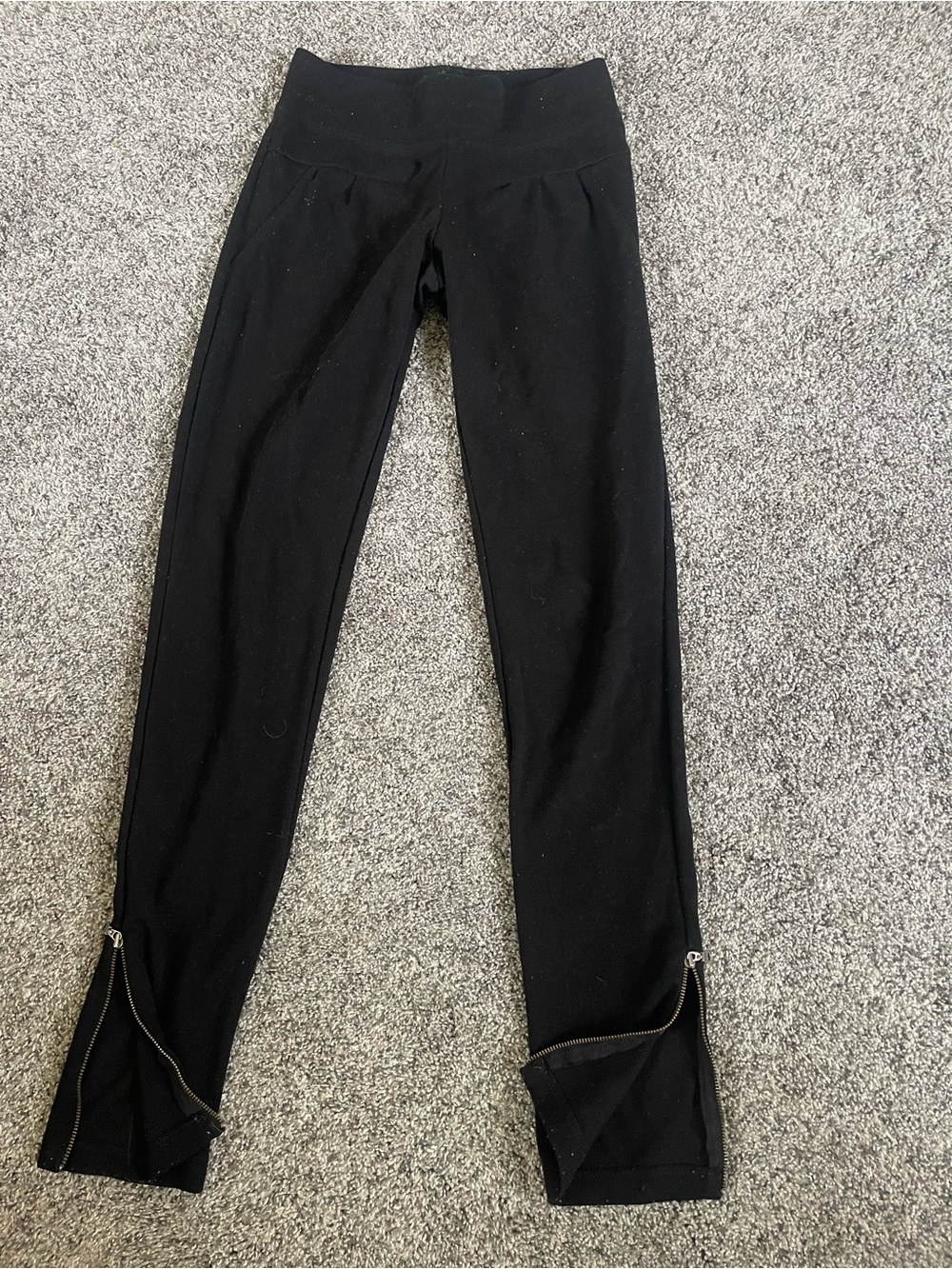 Forever 21 Black Zip-Hem Ponte Leggings